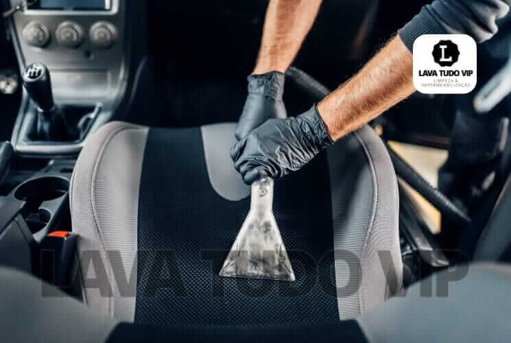Seu Carro como Novo: Guia da Limpeza a Seco Automotiva